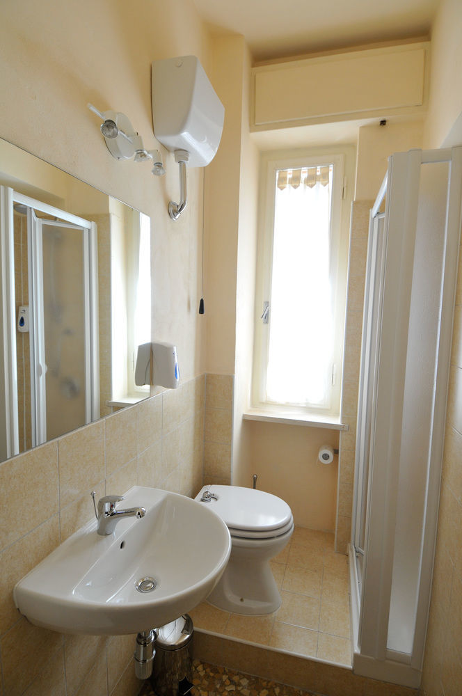 Gate 52 Guest house 3*